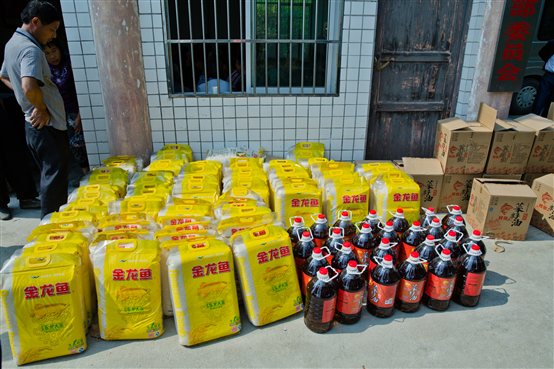 D:康顺宏现代教育技术中心51016杜刚新闻.jpg
